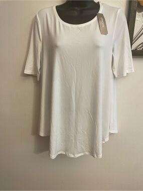 Chico's White Short-Sleeve Swing Tee